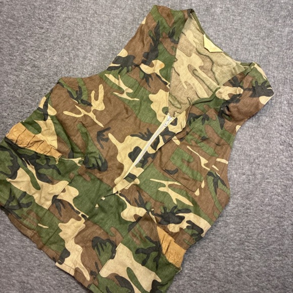 Vintage Ranger Hunting Vest Mens XL‎ Green Camo Distressed Zip Up